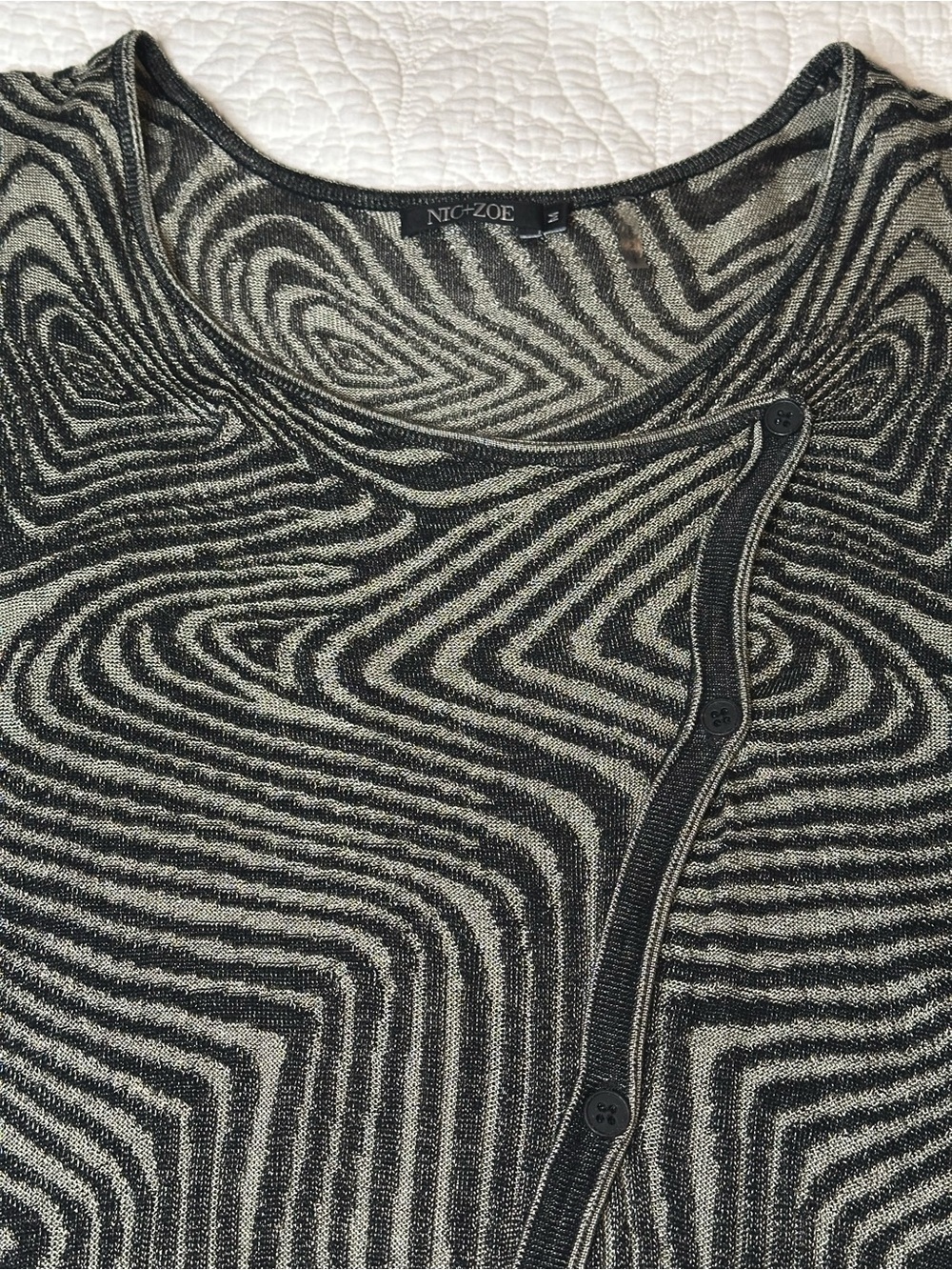 NIC+ZOE Silver & Black Swirl Print Asymmetrical Button Front Top Sweater M - Picture 4 of 7